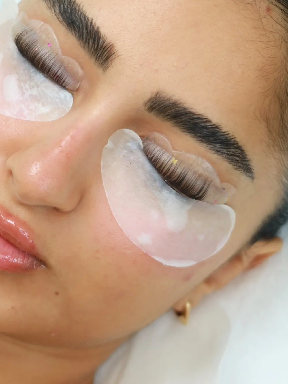 Korean lash lift in Dubai, lifted natural lashes at AZIZAM beauty salon
